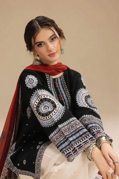 3 Pcs Women's Unstitched Embroidered Suit
